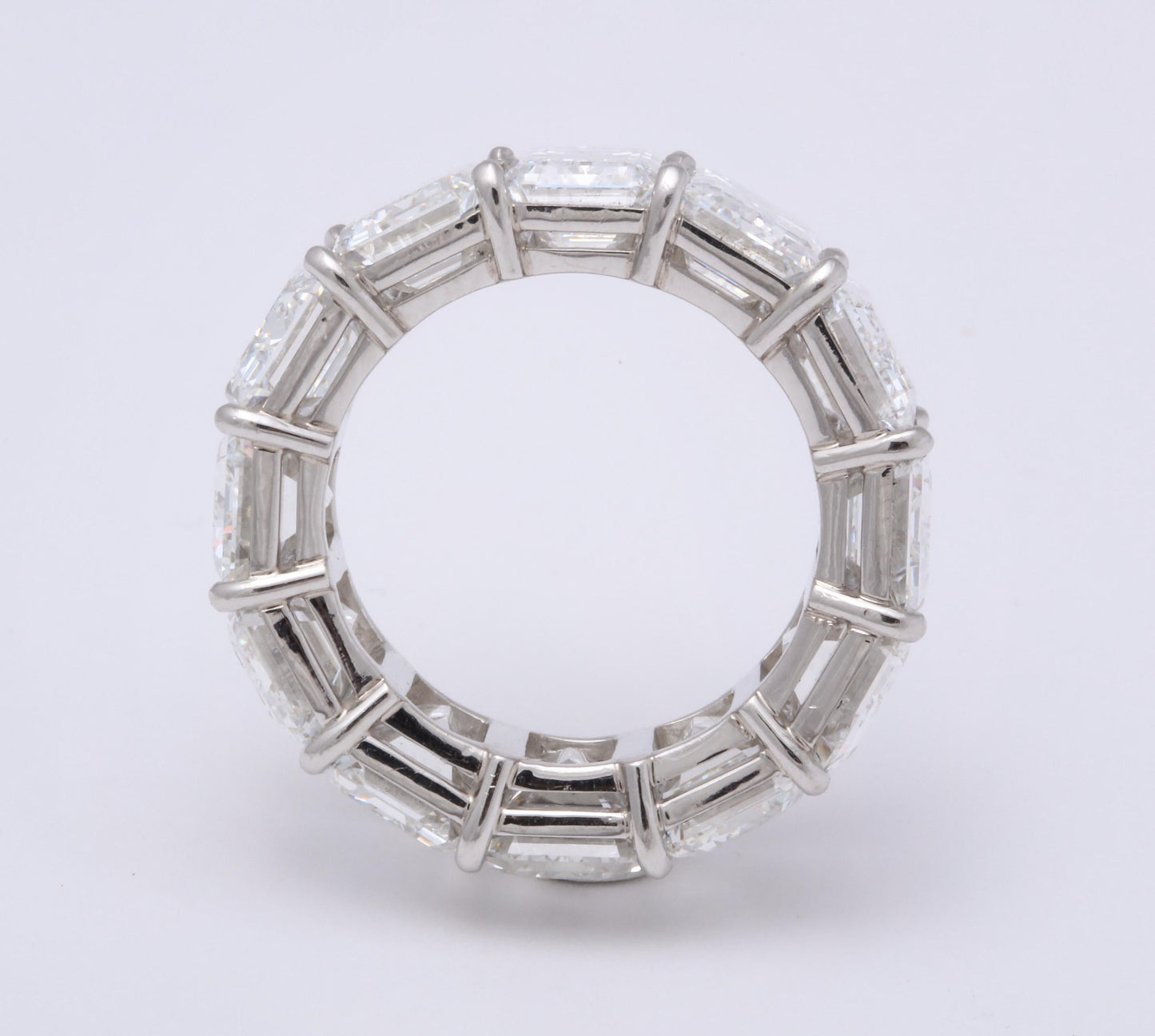 https://a.1stdibscdn.com/emerald-cut-diamond-eternity-band-gia-certified-1851-carats-for-sale-picture-6/0/j_57882121547578592827/6R1A3383_master.jpg