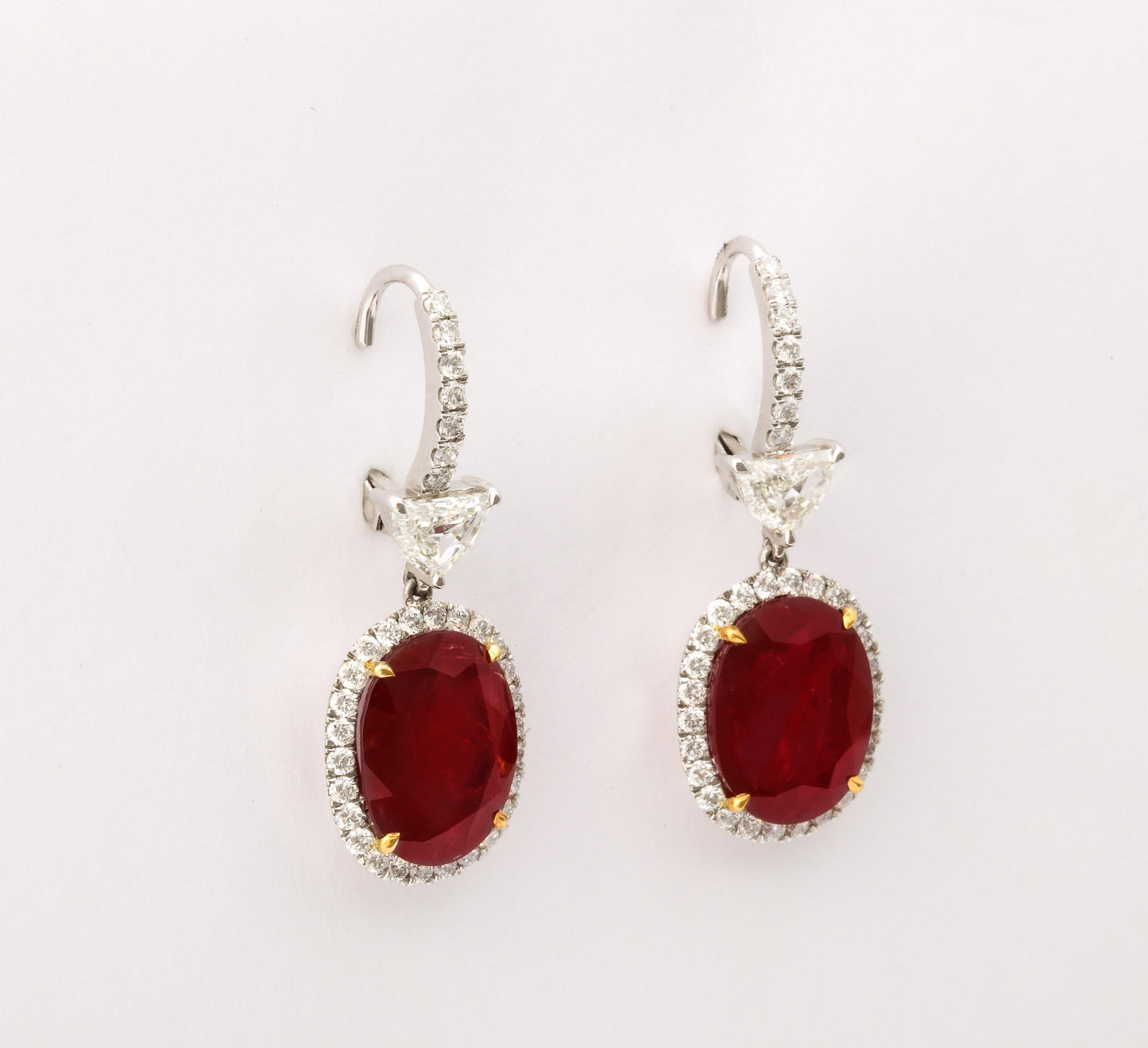 https://a.1stdibscdn.com/ruby-and-diamond-drop-dangle-earrings-for-sale-picture-6/j_415/j_180650721672242453817/6R1A5330_master.jpg