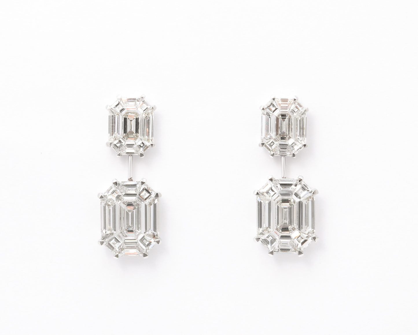 https://a.1stdibscdn.com/emerald-cut-illusion-diamond-dangle-drop-earring-for-sale-picture-5/j_415/j_174040221666970801267/6R1A5978_master.jpg