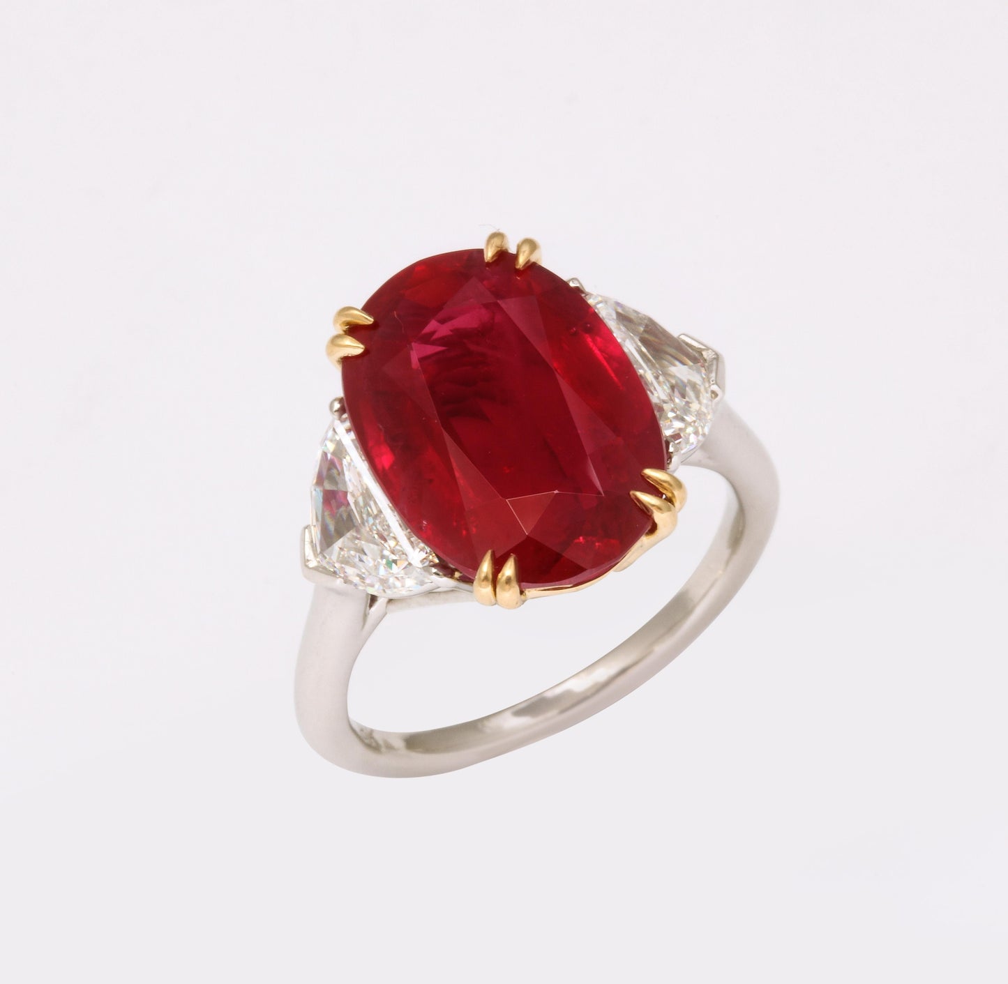 https://a.1stdibscdn.com/ruby-and-diamond-ring-for-sale-picture-8/j_415/j_143151621640711934176/6R1A8274_master.jpg