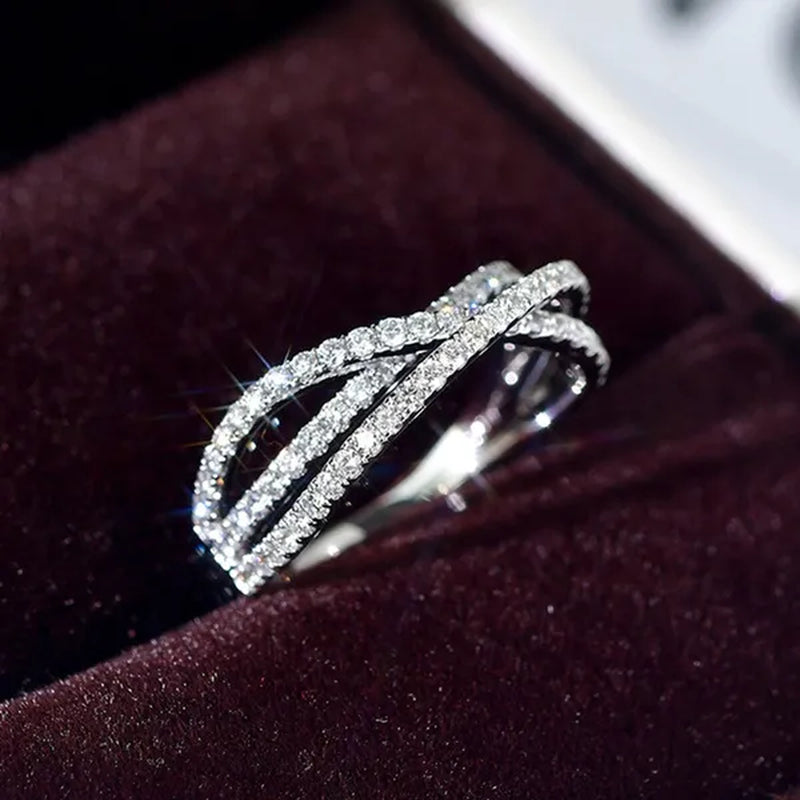 Women's Fashion 925 Sterling Silver Twisted White Sapphire Ring Elegant Female Bride Proposal Engagement Wedding Diamond Rings for Women Bride Jewelry Party Gift