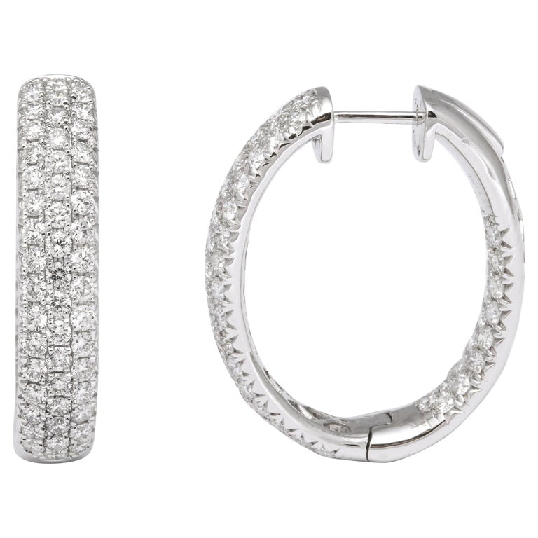 https://a.1stdibscdn.com/pave-diamond-oval-hoop-earrings-for-sale/1121189/j_124611321626855238610/12461132_master.jpg?width=768