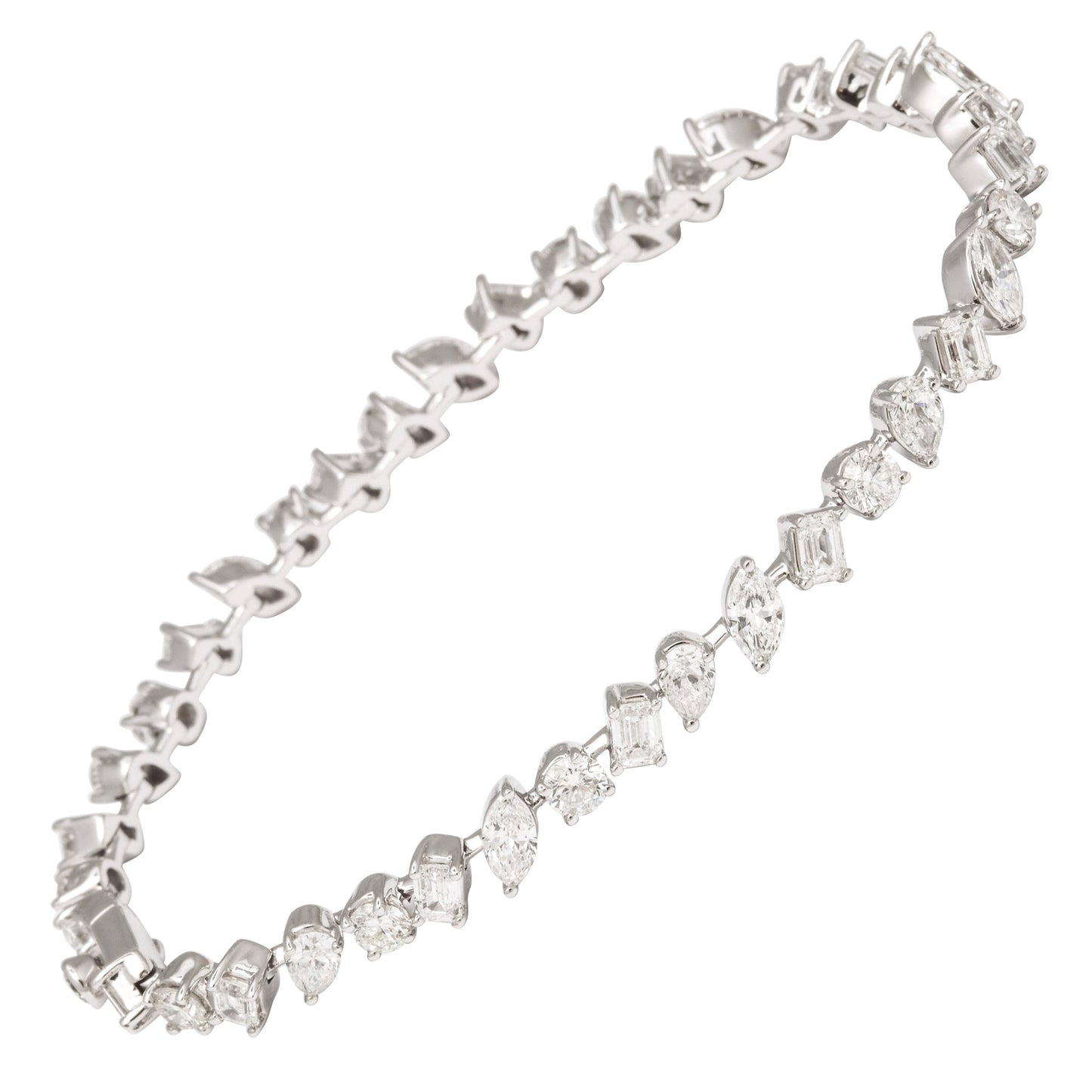 https://a.1stdibscdn.com/multi-shape-diamond-bracelet-for-sale/1121189/j_168335721662743194758/16833572_datamatics.jpg