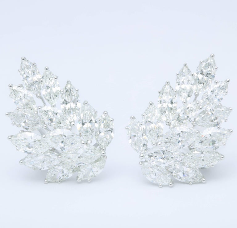 https://a.1stdibscdn.com/diamond-cluster-earrings-for-sale-picture-2/archivesE/upload/0/j_41520831523637140575/1_main-7_master.jpg?width=768