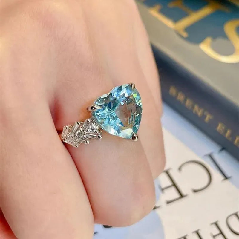 Exquisite Silver-Plated Natural Sapphire Ring Luxury Fashion Square Diamond Embellished Heart Shaped Gemstone Ring Wedding Anniversary Romantic Anniversary Gift Handmade Jewelry Index Finger Ring