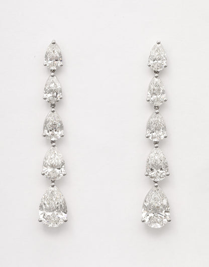 https://a.1stdibscdn.com/diamond-dangle-earrings-for-sale-picture-3/j_415/j_225039121712329999143/2P6A1435_master.jpg