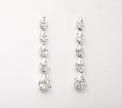 https://a.1stdibscdn.com/diamond-dangle-earrings-for-sale-picture-5/j_415/j_225039121712329998998/2P6A1437_master.jpg