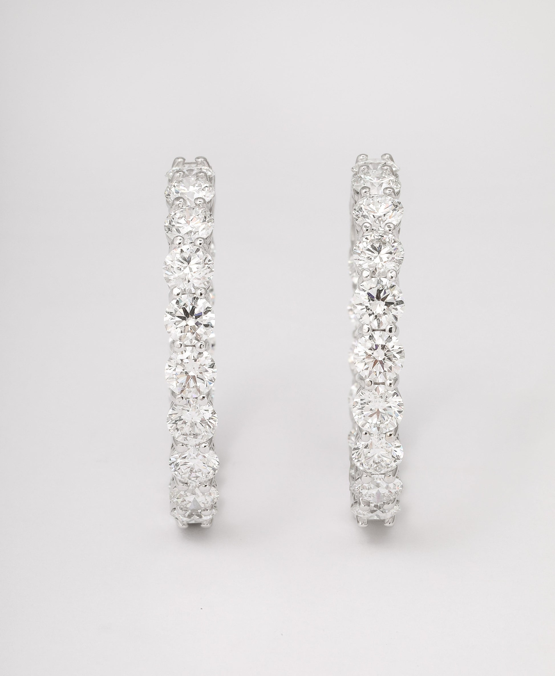 https://a.1stdibscdn.com/diamond-hoop-earrings-for-sale-picture-4/j_415/j_227290821714487164558/2P6A1461_master.jpg