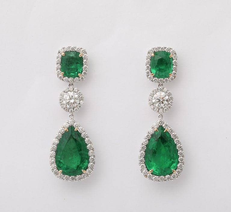 https://a.1stdibscdn.com/emerald-and-diamond-drop-earrings-for-sale-picture-5/j_415/j_229928921717078772058/2P6A1499_master.jpg?width=768