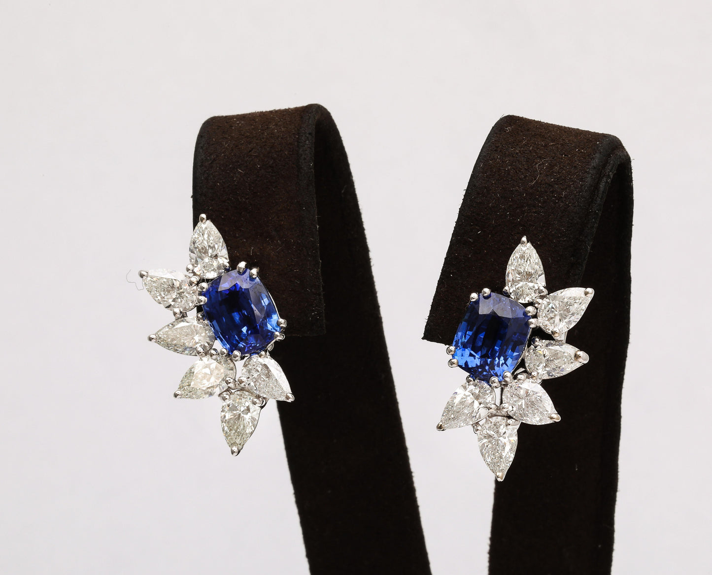 https://a.1stdibscdn.com/sapphire-and-diamond-earrings-for-sale-picture-4/j_415/j_237617821723470697974/2P6A2211_master.jpg