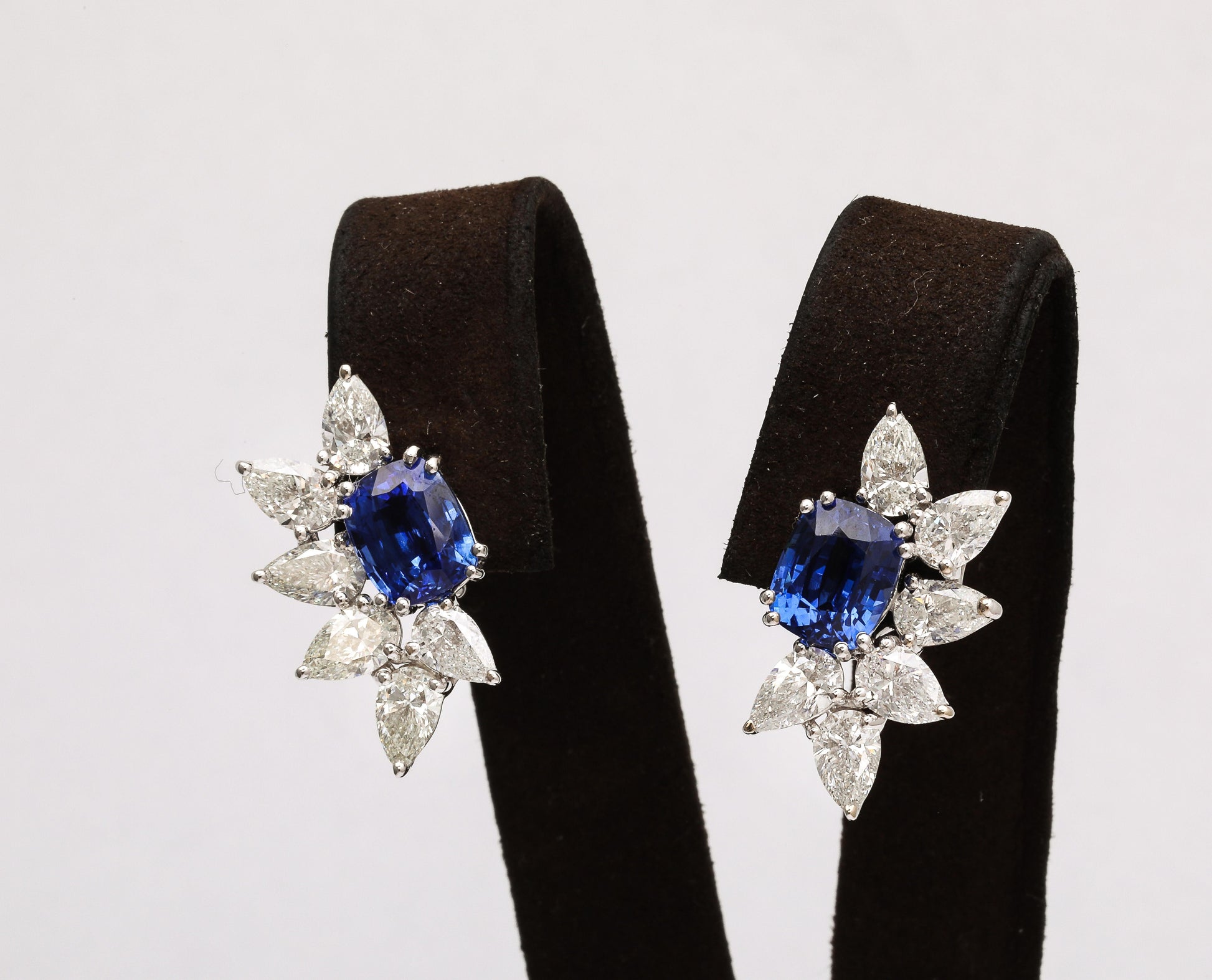 https://a.1stdibscdn.com/sapphire-and-diamond-earrings-for-sale-picture-4/j_415/j_237617821723470697974/2P6A2211_master.jpg