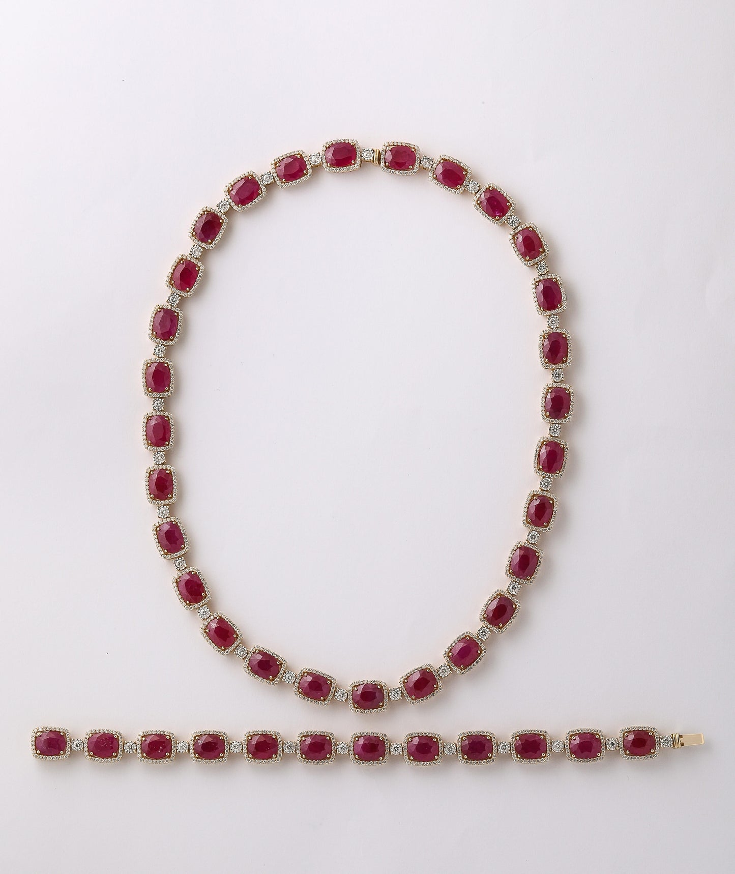 https://a.1stdibscdn.com/burma-ruby-diamond-necklace-for-sale-picture-9/j_415/j_237616921723470291219/2P6A2272_master.jpg
