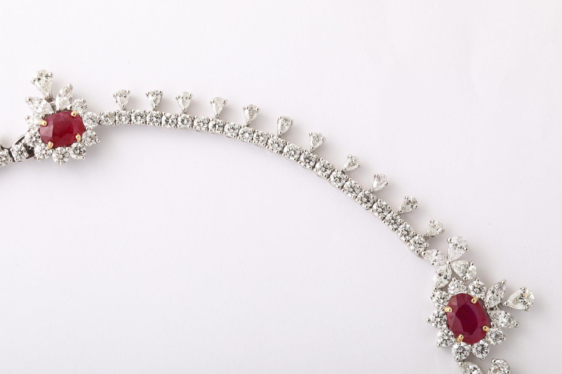 https://a.1stdibscdn.com/ruby-and-diamond-necklace-for-sale-picture-5/j_415/j_251585921737045077229/2P6A2290_master.jpg