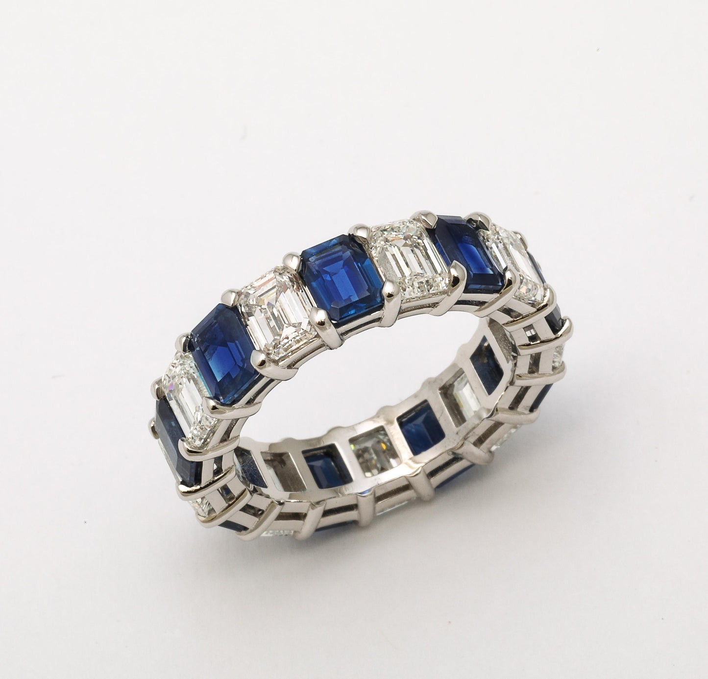 https://a.1stdibscdn.com/blue-sapphire-and-diamond-band-for-sale-picture-2/j_415/j_278658621763052297037/2P6A4438_master.jpg