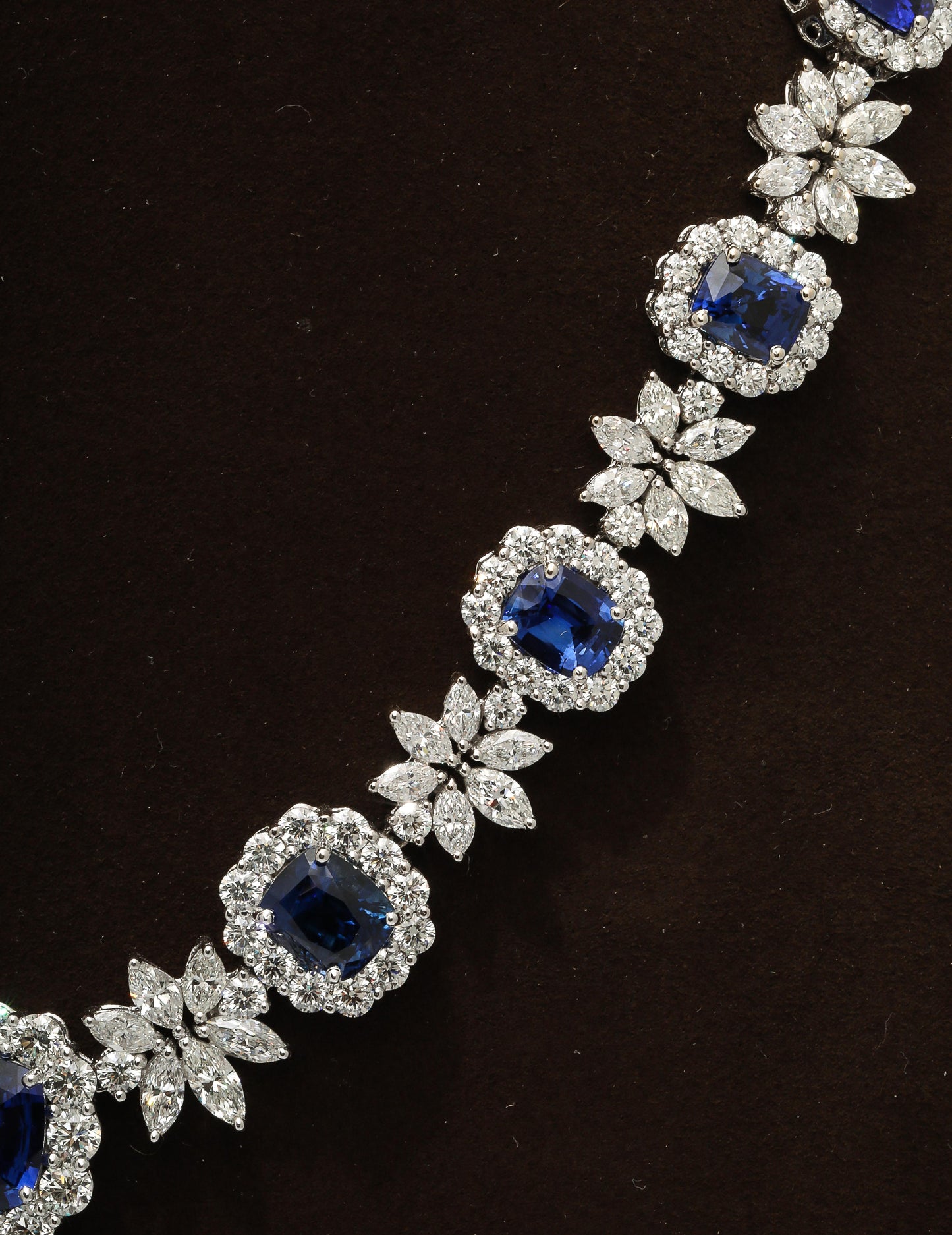 https://a.1stdibscdn.com/sapphire-and-diamond-necklace-for-sale-picture-4/j_415/j_278659921763052925576/2P6A4495_master.jpg