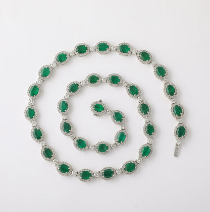 https://a.1stdibscdn.com/emerald-and-diamond-necklace-for-sale-picture-5/j_415/j_278659821763053312502/2P6A4529_master.jpg