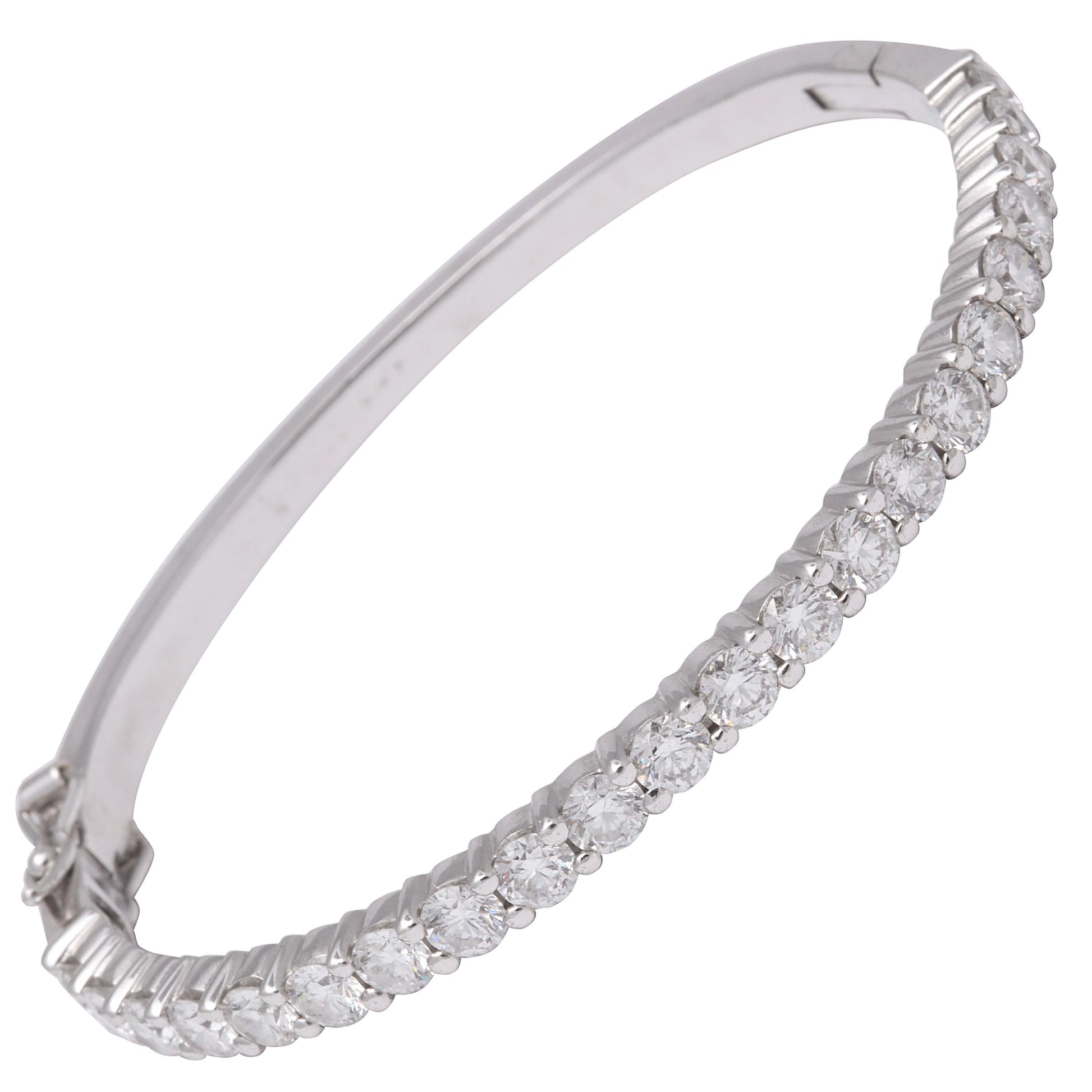 https://a.1stdibscdn.com/diamond-bangle-for-6-inch-wrist-for-sale/1121189/j_50847111540211079741/5084711_master.jpg