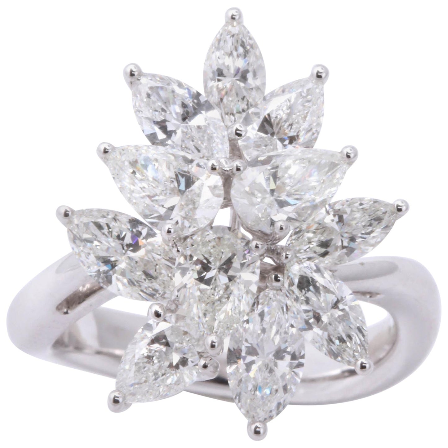 https://a.1stdibscdn.com/diamond-cluster-ring-for-sale/1121189/j_50847211594460055902/5084721_master.jpg