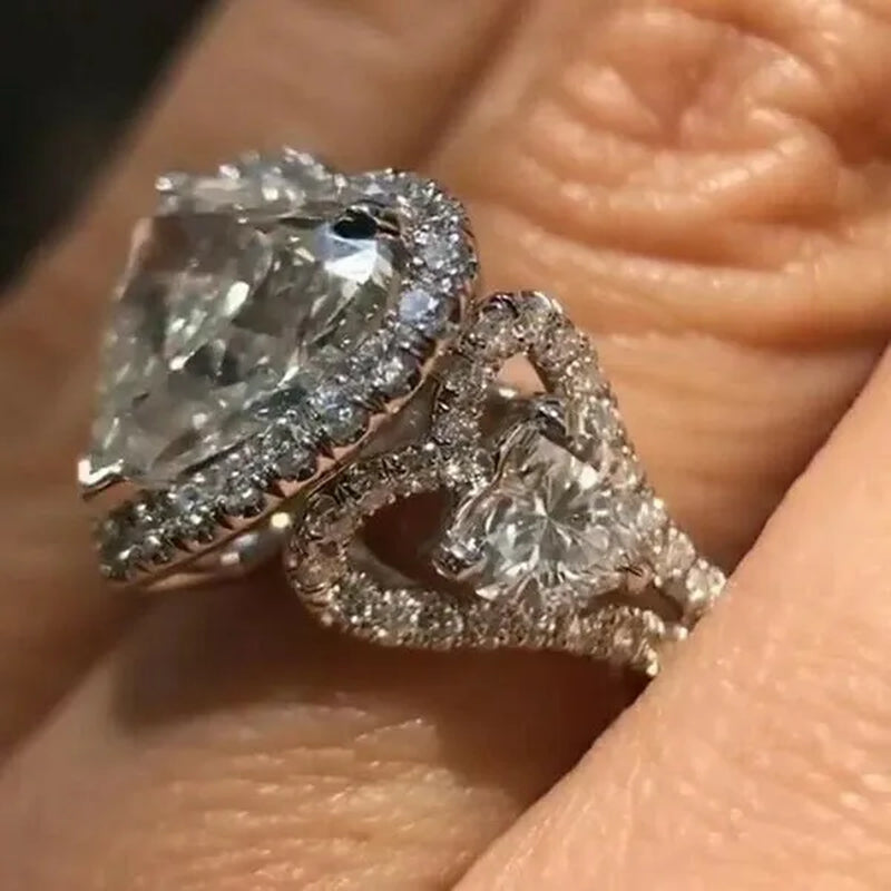 Gorgeous Exquisite Heart Rings for Women White Crystal Zircon Jewelry Fashion Bride Engagement Wedding Party Gift