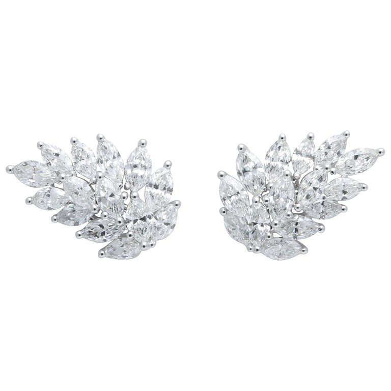 https://a.1stdibscdn.com/diamond-cluster-earring-cuffs-for-sale/1121189/j_67519111559977322278/6751911_master.jpg?width=768