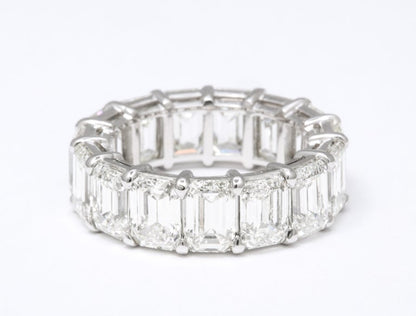 https://a.1stdibscdn.com/13-carat-emerald-cut-diamond-eternity-band-for-sale-picture-7/j_415/j_124610321622814956204/6R1A0379_master.jpg?width=768