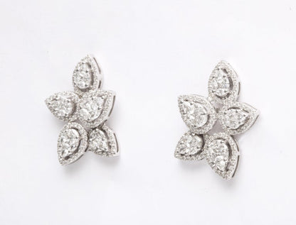 https://a.1stdibscdn.com/diamond-cluster-earrings-for-sale-picture-3/j_415/j_140275121637953079768/6R1A1265_master.jpg?width=768