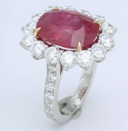 https://a.1stdibscdn.com/10-carat-ruby-and-diamond-cocktail-ring-for-sale-picture-6/0/j_41520731523637138570/6R1A2638_master.jpg?width=768
