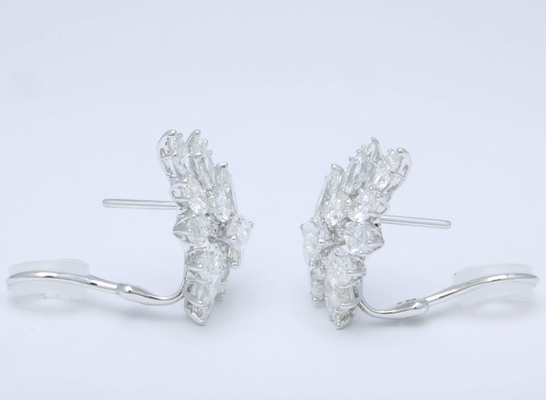 https://a.1stdibscdn.com/diamond-cluster-earrings-for-sale-picture-5/archivesE/upload/0/j_41520831523637148734/6R1A2650_master.jpg?width=768