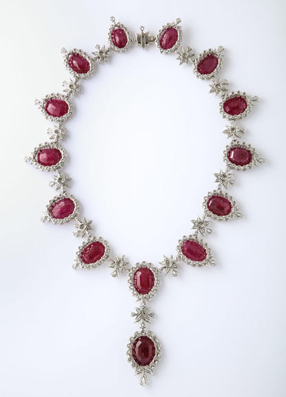 https://a.1stdibscdn.com/ruby-and-diamond-necklace-for-sale-picture-4/j_415/j_140693021638384666580/6R1A2658_master.jpg?width=768