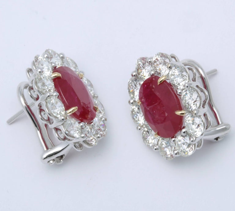 https://a.1stdibscdn.com/ruby-and-diamond-earrings-for-sale-picture-7/archivesE/upload/0/j_41521131523637193495/6R1A2669_master.jpg?width=768