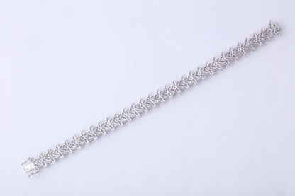 https://a.1stdibscdn.com/diamond-bracelet-for-sale-picture-6/0/j_56031321544650920237/6R1A3233_master.jpg