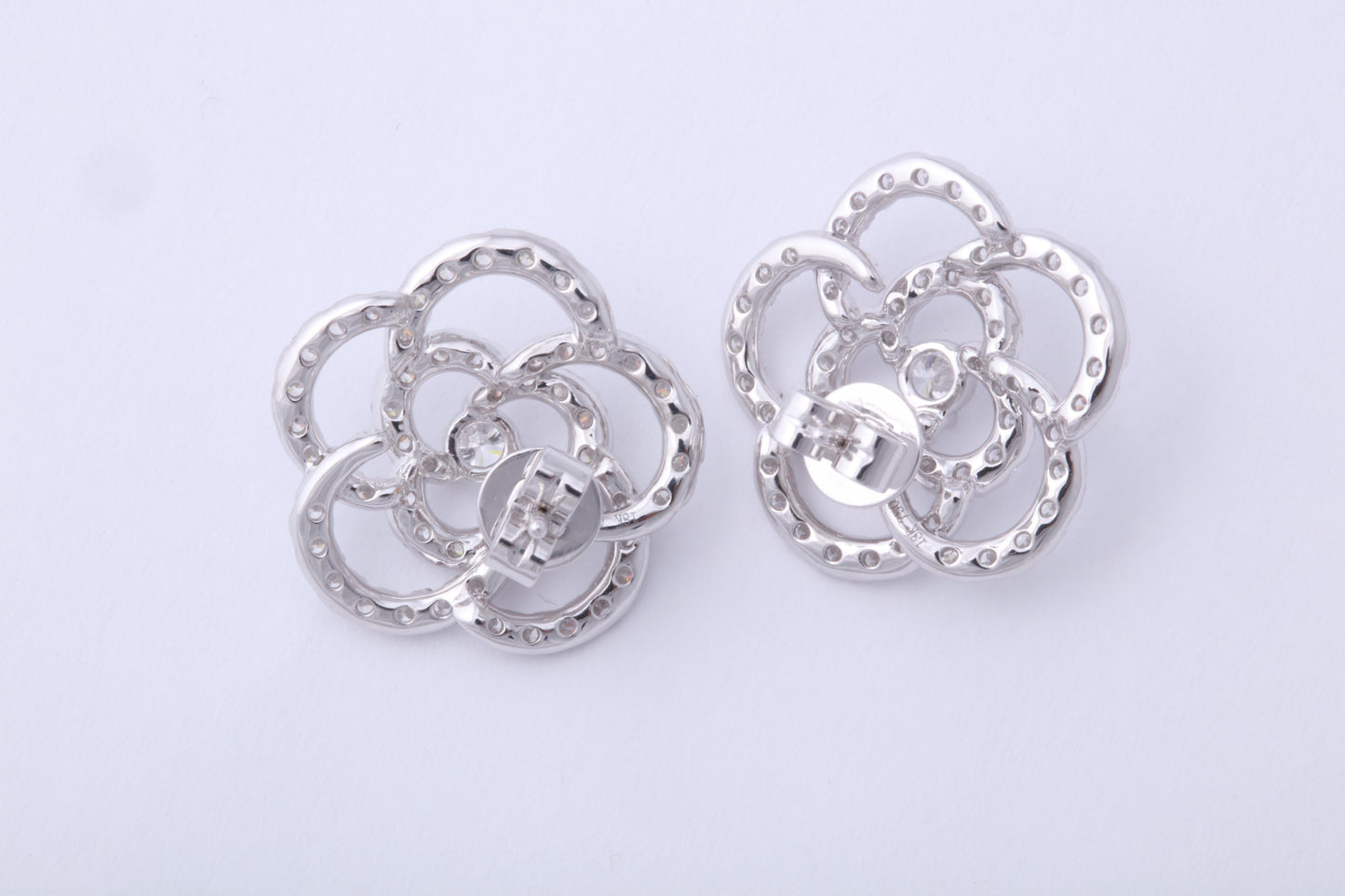 https://a.1stdibscdn.com/diamond-camelia-flower-earrings-for-sale-picture-7/j_415/j_279083721763483499548/6R1A3321_master.jpg