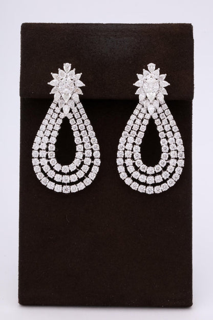 https://a.1stdibscdn.com/diamond-drop-earrings-for-sale-picture-3/0/j_57882921547578751213/6R1A3490_master.jpg?width=768