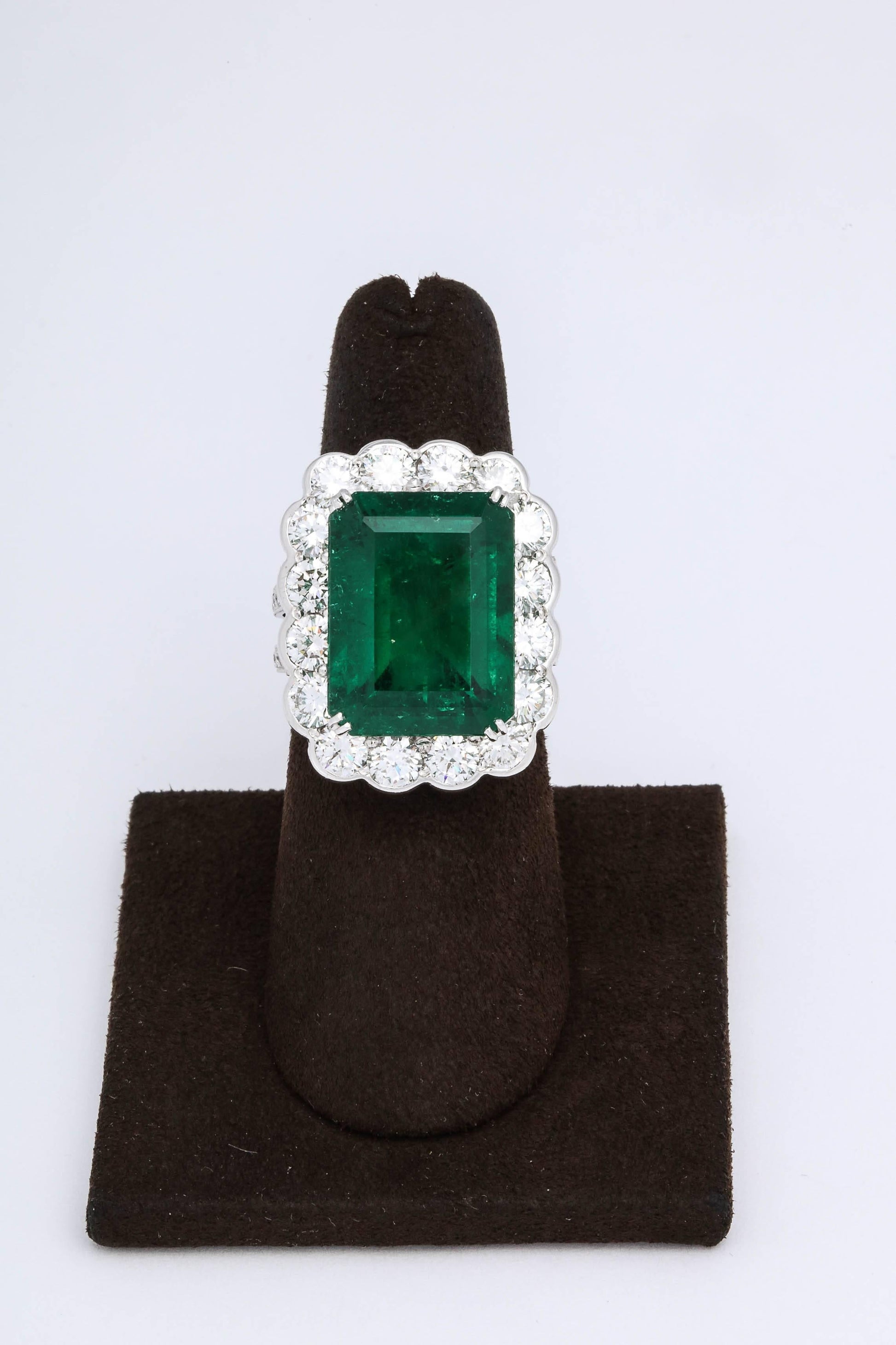 https://a.1stdibscdn.com/important-13-carat-colombian-emerald-and-diamond-ring-gia-certified-for-sale-picture-2/archivesE/upload/0/j_39735111520444478955/6R1A4019_master.jpg