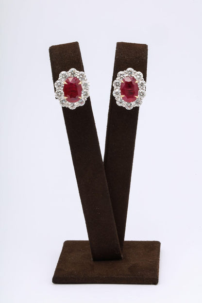 https://a.1stdibscdn.com/ruby-and-diamond-earrings-for-sale-picture-3/j_415/1576179029534/6R1A5057_master.jpg?width=768