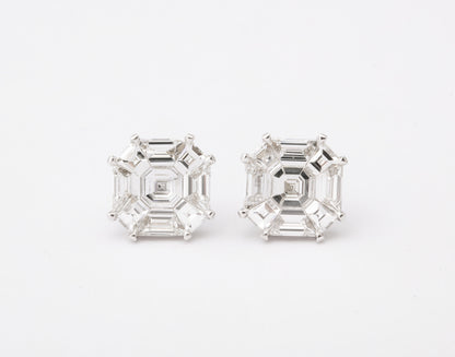 https://a.1stdibscdn.com/asscher-cut-stud-earrings-illusion-set-for-sale-picture-5/j_415/j_180651721672243242946/6R1A5314_master.jpg