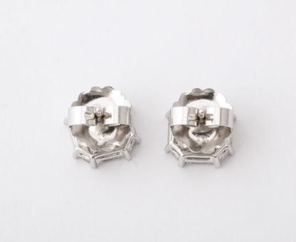 https://a.1stdibscdn.com/asscher-cut-stud-earrings-illusion-set-for-sale-picture-8/j_415/j_180651721672243242520/6R1A5319_master.jpg