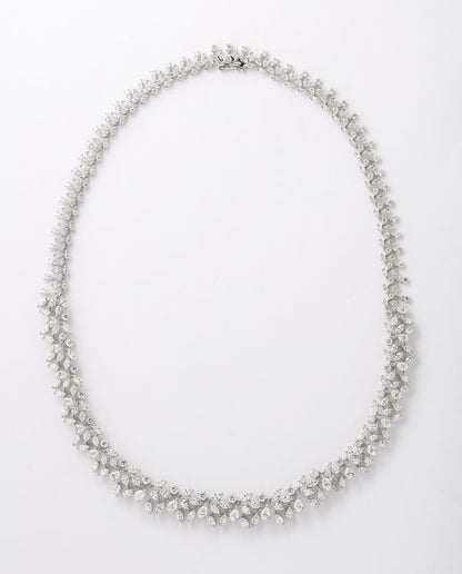 https://a.1stdibscdn.com/diamond-necklace-for-sale-picture-3/j_415/j_180729421672327267749/6R1A5380_master.jpg?width=768