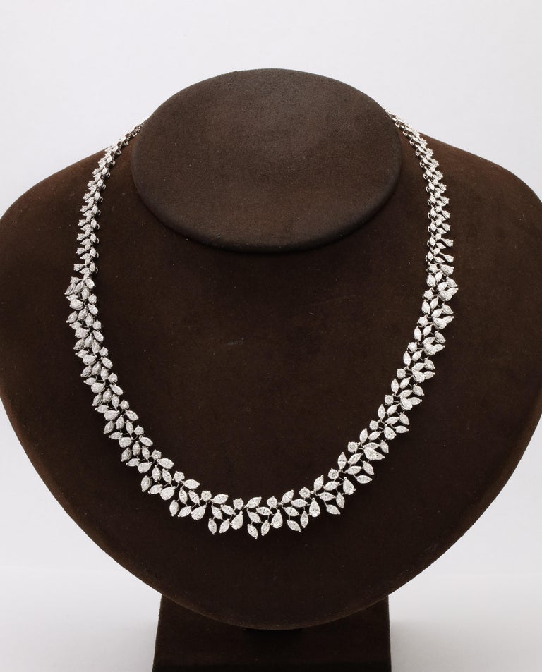 https://a.1stdibscdn.com/diamond-necklace-for-sale-picture-2/j_415/j_180729421672327268828/6R1A5390_master.jpg?width=768