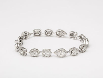 https://a.1stdibscdn.com/multi-shape-diamond-bracelet-for-sale-picture-7/j_415/j_192178321683552844938/6R1A5660_master.jpg?width=768