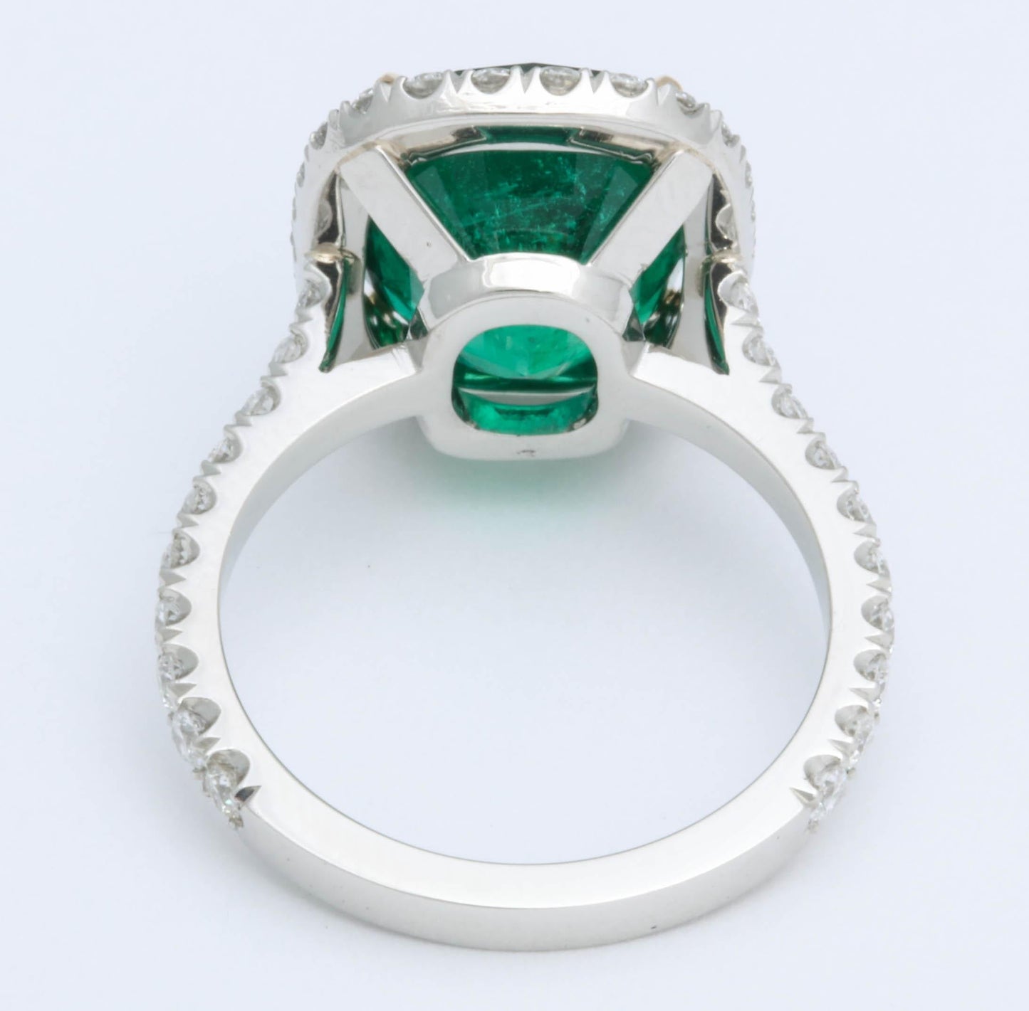 https://a.1stdibscdn.com/5-carat-green-emerald-cushion-cut-diamond-halo-ring-gia-certified-no-oil-for-sale-picture-5/0/j_48413131535730121229/6R1A5993_master.jpg
