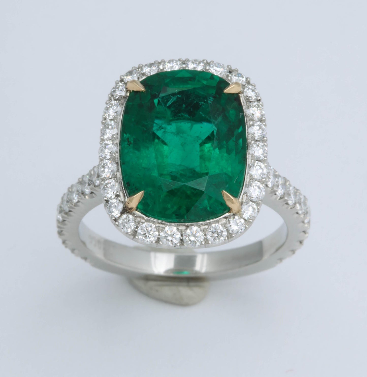 https://a.1stdibscdn.com/5-carat-green-emerald-cushion-cut-diamond-halo-ring-gia-certified-no-oil-for-sale-picture-6/0/j_48413131535730121715/6R1A5994_master.jpg
