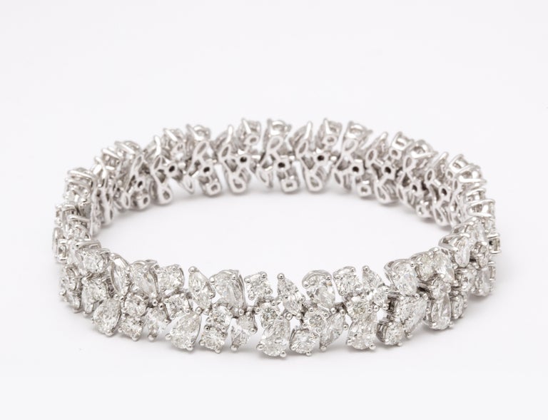 https://a.1stdibscdn.com/diamond-bracelet-for-sale-picture-2/j_415/j_161980821655913506731/6R1A6007_master.jpg?width=768