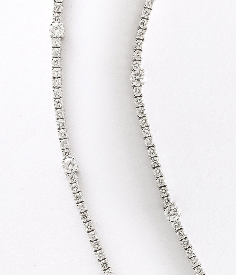 https://a.1stdibscdn.com/diamond-tennis-necklace-for-sale-picture-9/j_415/j_166501421659967982476/6R1A6031_master.jpg?width=768