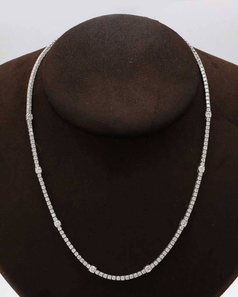 https://a.1stdibscdn.com/diamond-tennis-necklace-for-sale-picture-4/j_415/j_166501421659967983430/6R1A6035_master.jpg?width=768