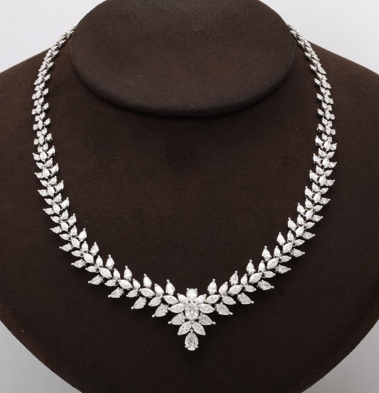 https://a.1stdibscdn.com/diamond-necklace-for-sale-picture-2/j_415/j_165036021658772115006/6R1A6037_master.jpg?width=768