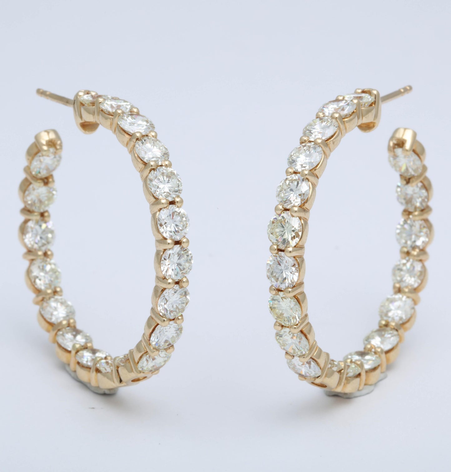 https://a.1stdibscdn.com/yellow-gold-diamond-hoops-for-sale-picture-3/0/j_48413831535730200587/6R1A6073_master.jpg