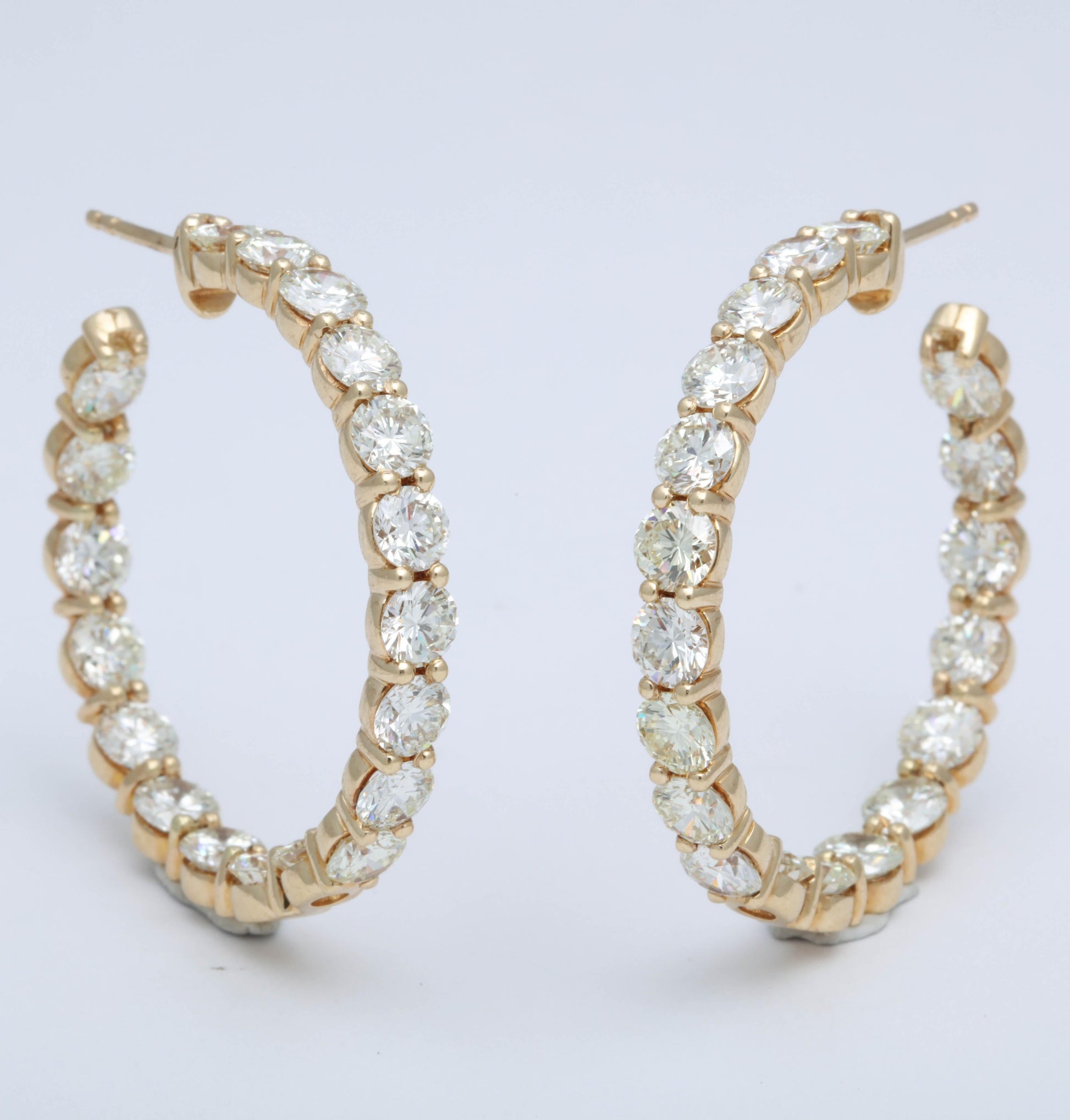https://a.1stdibscdn.com/yellow-gold-diamond-hoops-for-sale-picture-3/0/j_48413831535730200587/6R1A6073_master.jpg