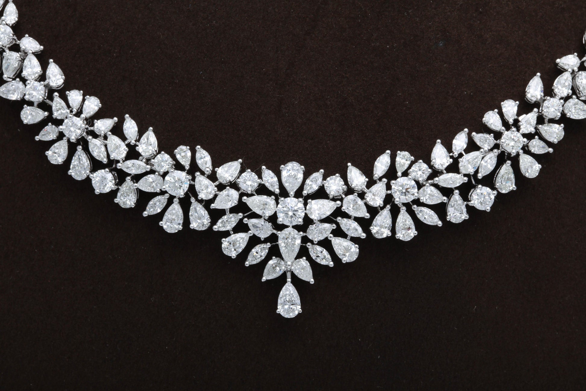 https://a.1stdibscdn.com/multi-shape-diamond-necklace-for-sale-picture-4/0/j_48413731535730188317/6R1A6091_master.jpg