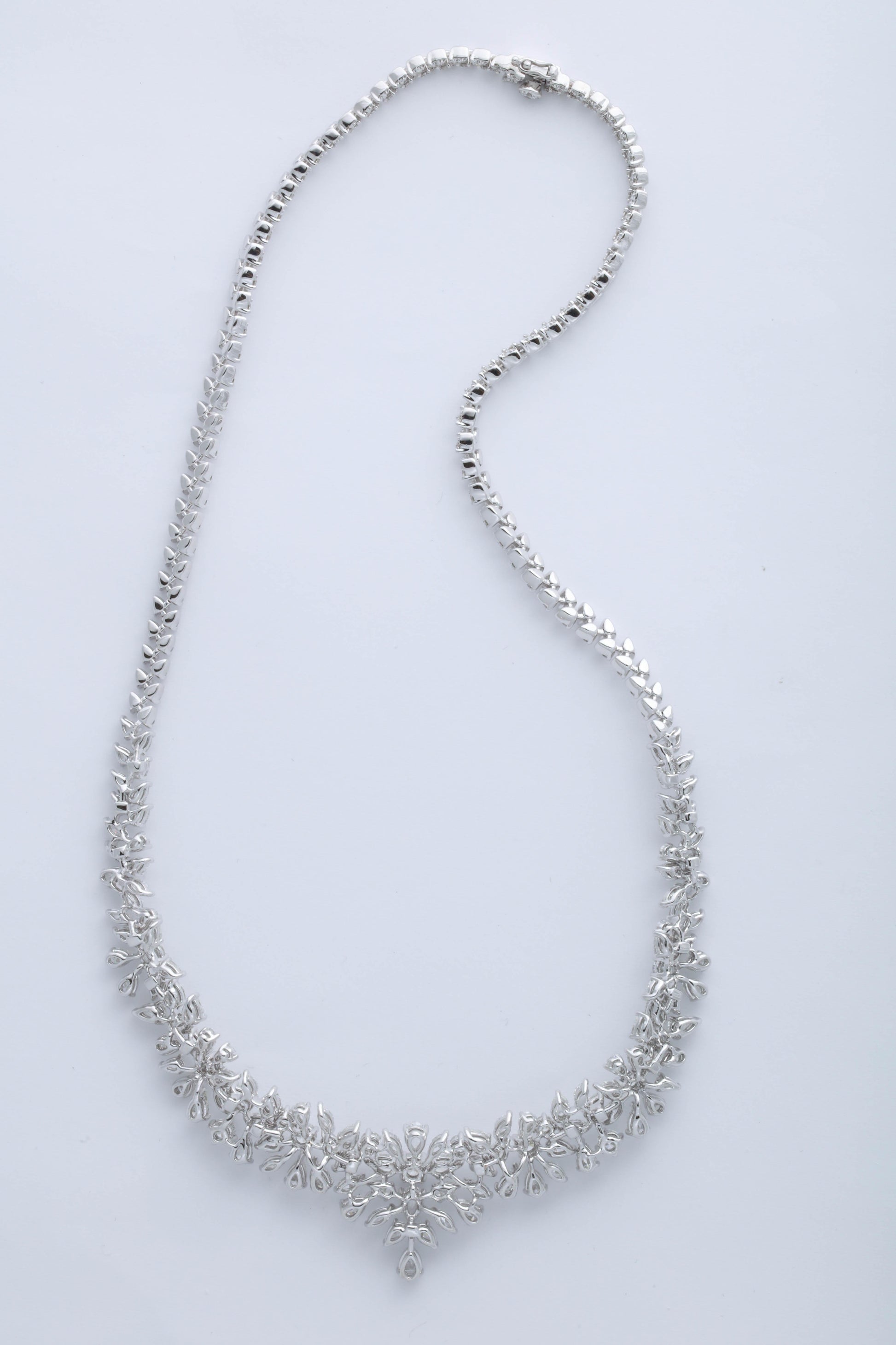 https://a.1stdibscdn.com/multi-shape-diamond-necklace-for-sale-picture-7/0/j_48413731535730194795/6R1A6101_master.jpg